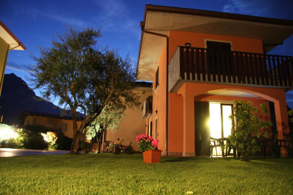 Апартаменти Casa Martinelli Torbole Sul Garda Екстер'єр фото